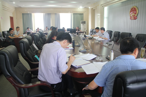 政府領(lǐng)導(dǎo)、企業(yè)代表參加了崇禮新城投資合作協(xié)議討論會(圖2)